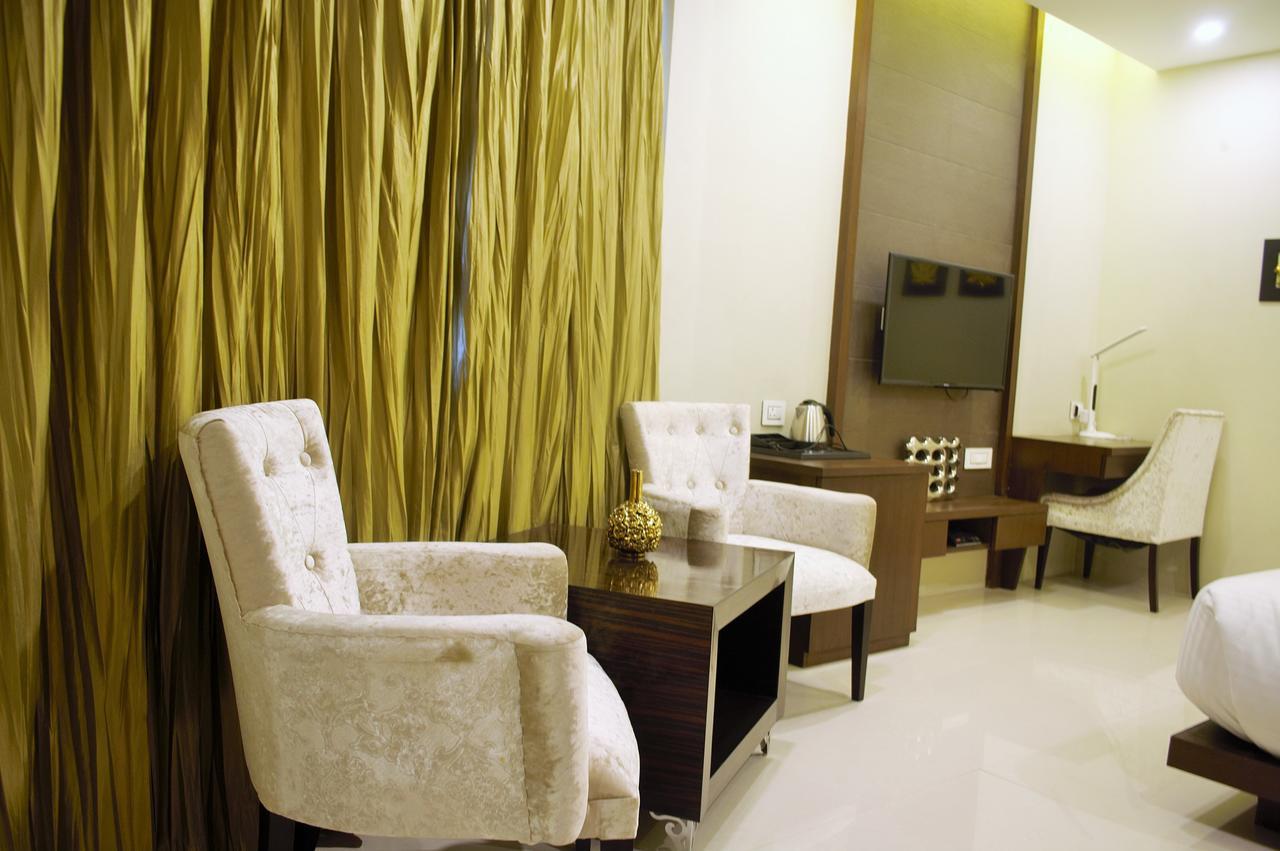 Hotel Gangakashi Nagpur Esterno foto