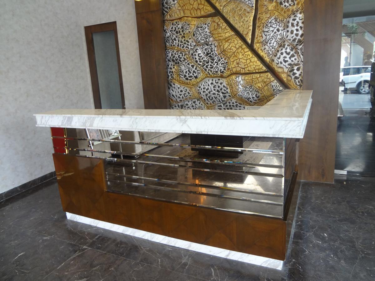 Hotel Gangakashi Nagpur Esterno foto