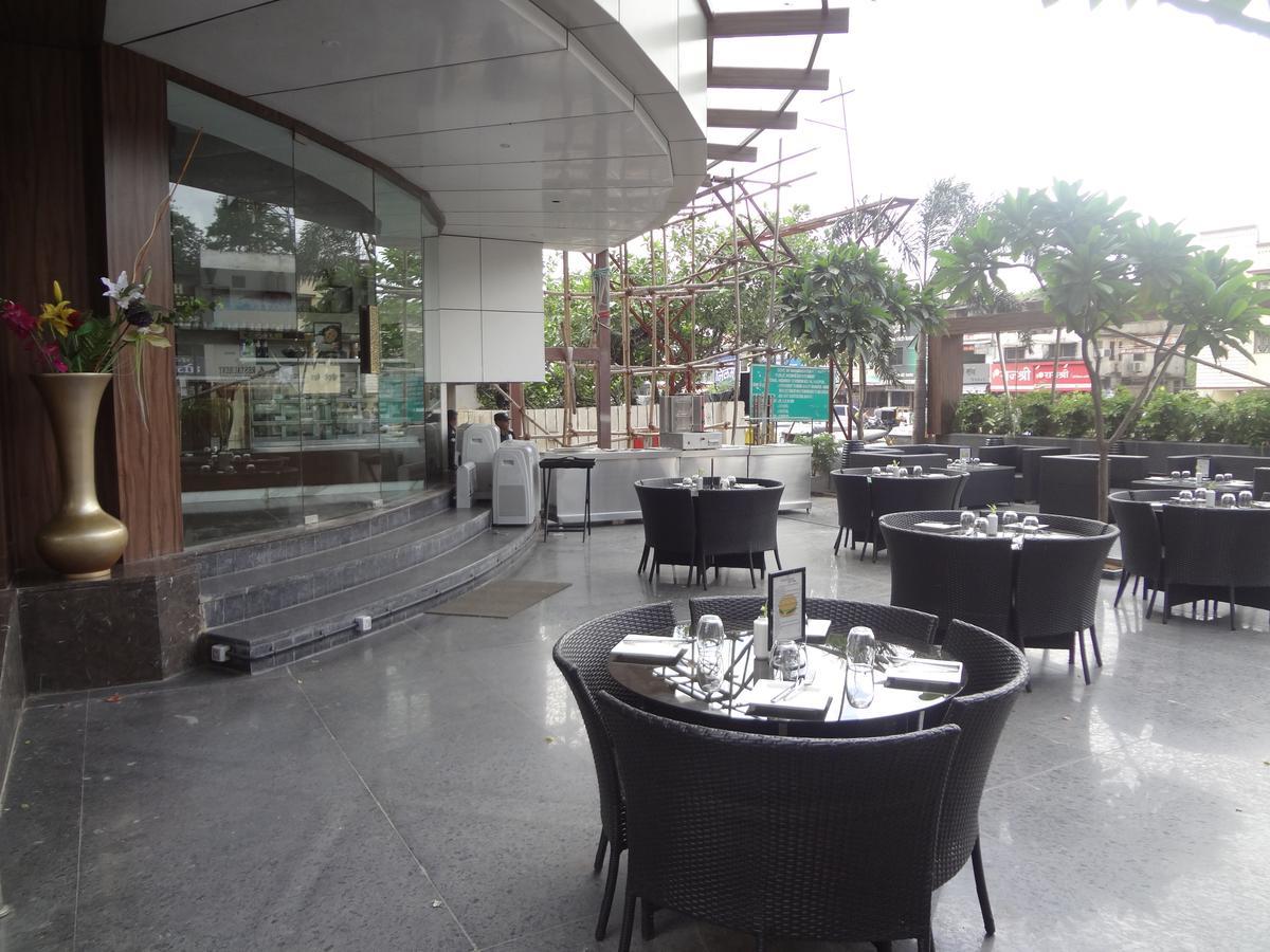 Hotel Gangakashi Nagpur Esterno foto