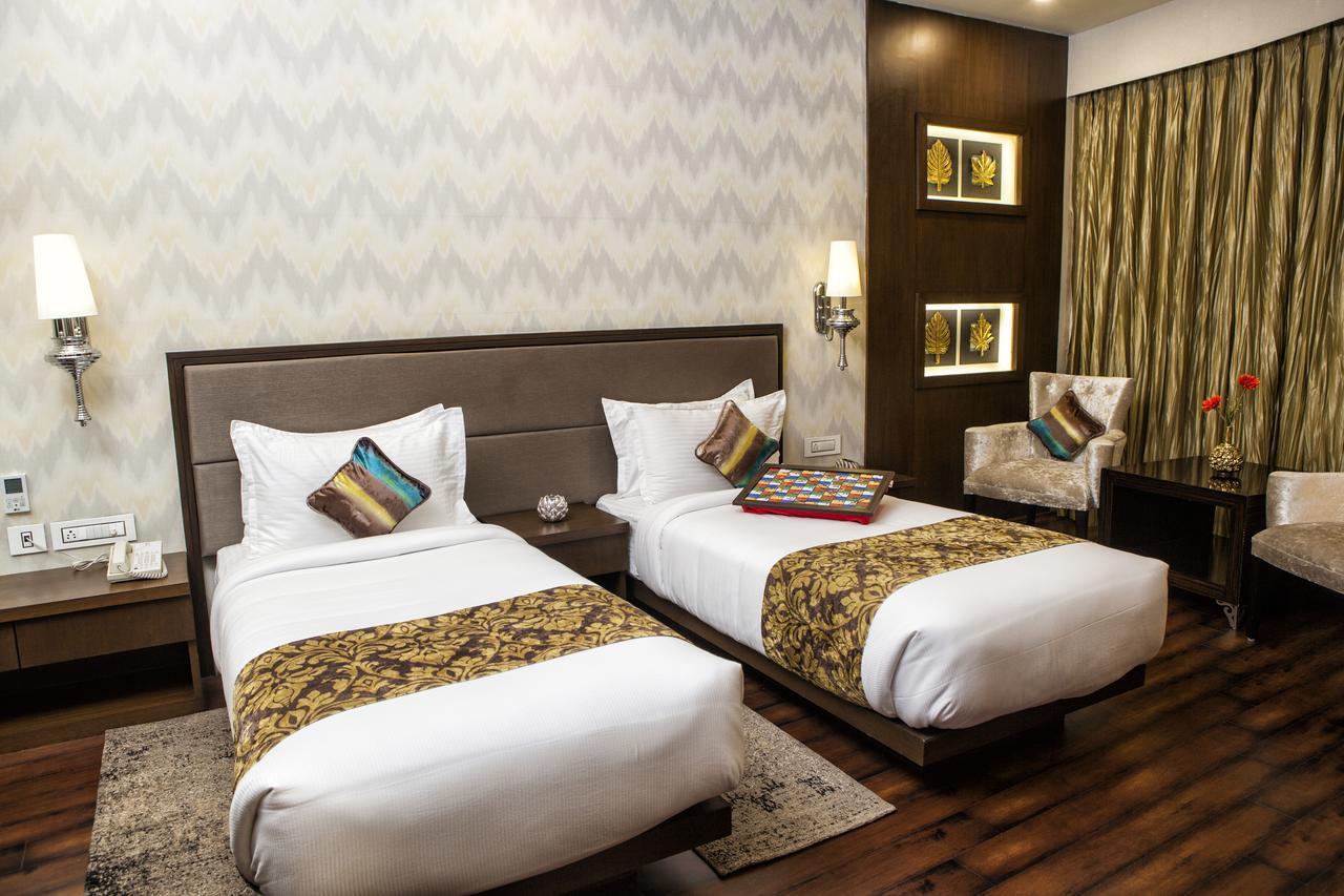 Hotel Gangakashi Nagpur Esterno foto